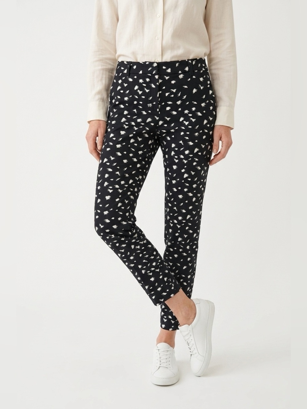 ✌️4 for $20✌️ Pink Tartan cigarette pants ✌️4 for $20✌️